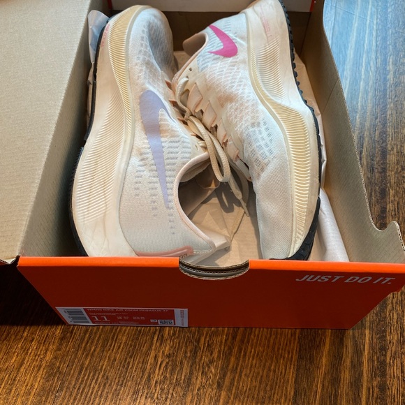 Nike Air Zoom Pegasus 37 - Picture 13 of 13